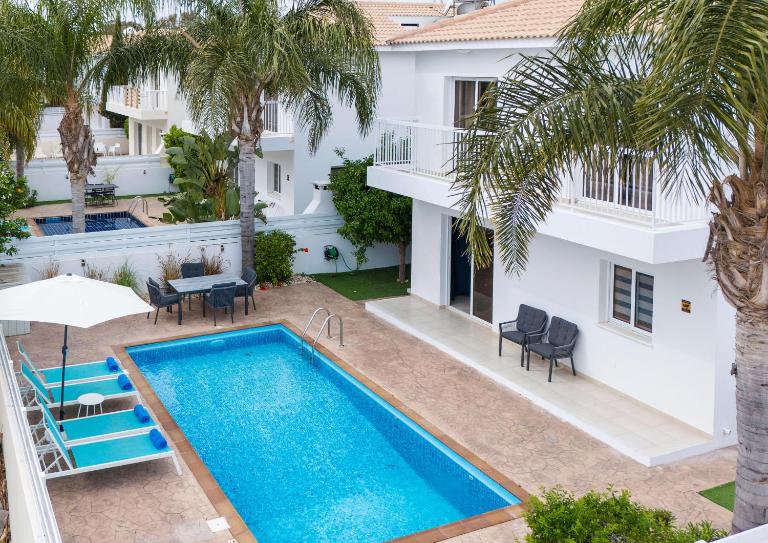 LuxVillasRentals Ayia Napa - B&B Ayia Napa