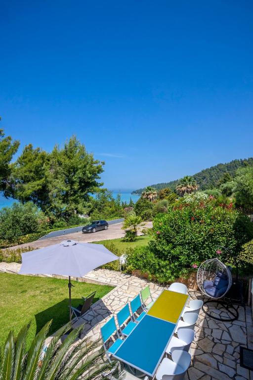 Melitas Sea View Villa - Bed and Breakfast Kassandria