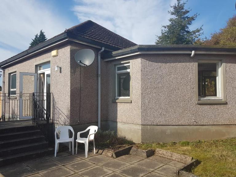 Garmoyle House - Bungalow - B&B Dumbarton