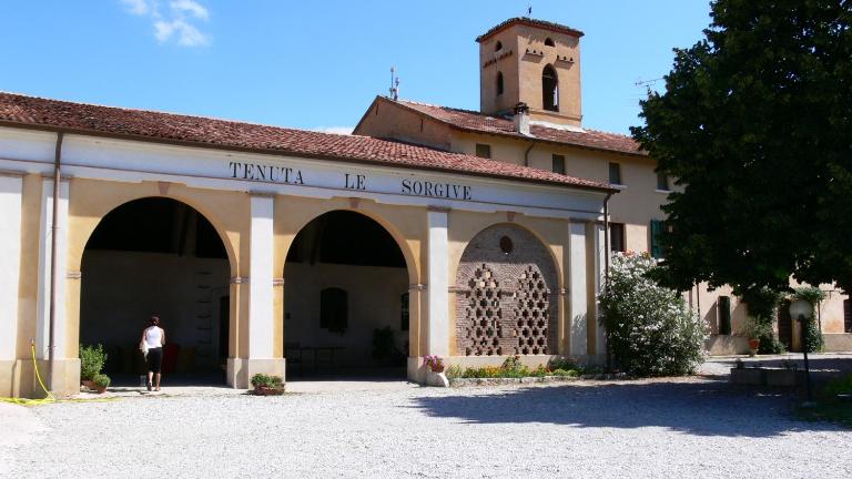 Tenuta Le Sorgive Agriturismo - Chambres d'hôtes Solférino