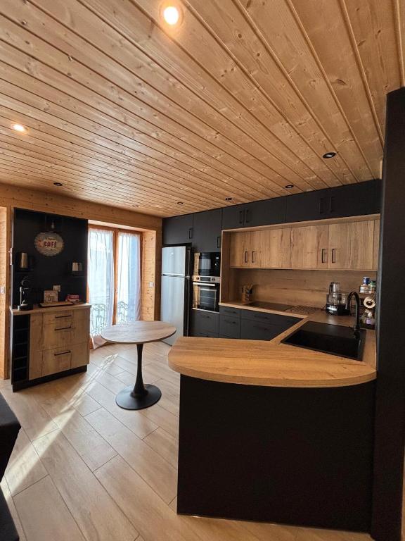 Magnifique appartement neuf 4 chambres - Ferienwohnung Luchon