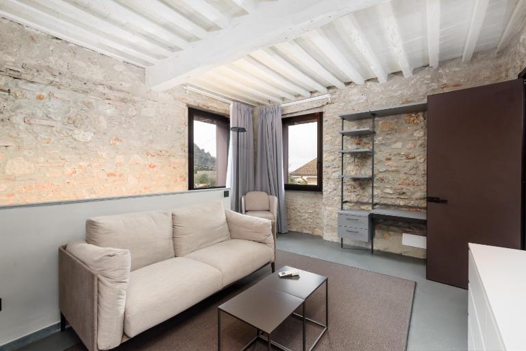 VOMAN Luxury Apartments - Bed and Breakfast Pietrasanta