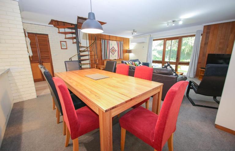 Cedar Holiday Units - Apartment 1 - Chambres d'hôtes Bright