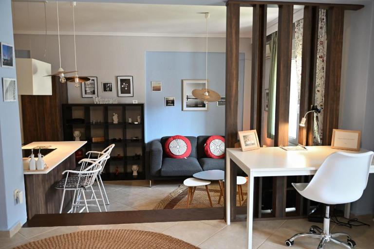 Greg's Cozy Apartment, up to 4 guests in Kalamaria - B&B Salonicco