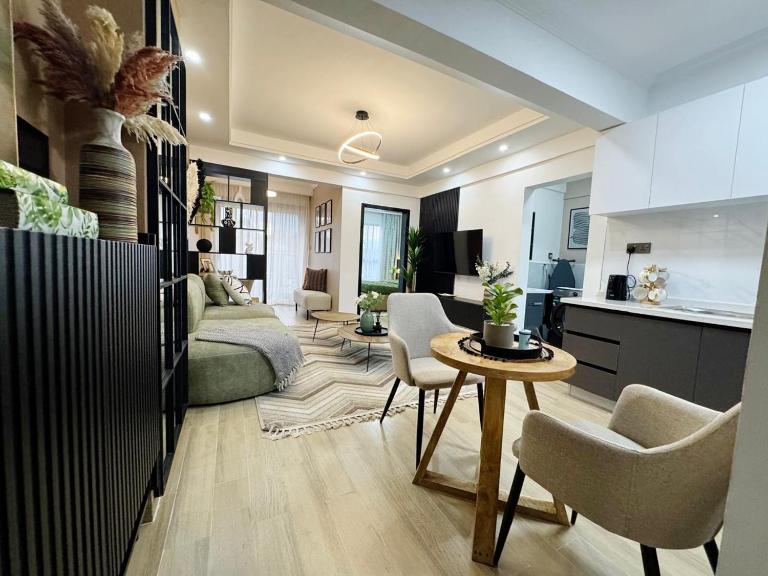 Executive 1 bedroom in Westlands Near Sarit Centre & Westgate Mall - B&B Nairobi