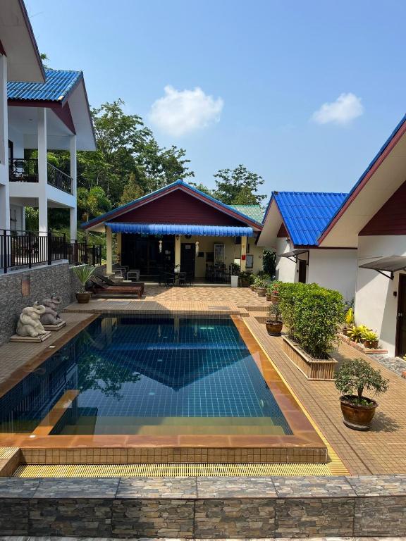 Sawasdee Home Stay Resort & Pool - B&B Khao Lak