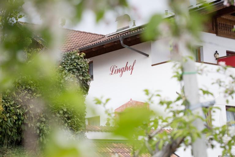 LINGHOF - Ferienwohnung Dorf Tirol