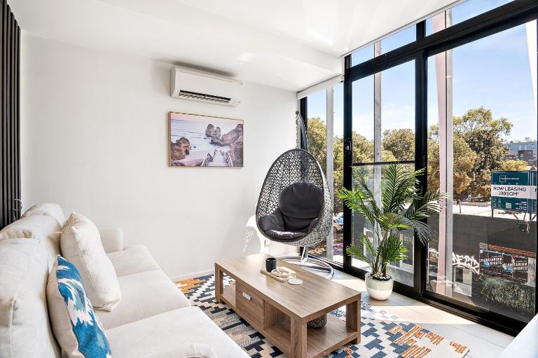 Modern 2-Bedroom Retreat Minutes from St Kilda - B&B Melbourne