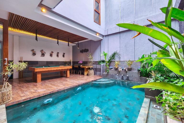 Villa Rumpi Seminyak by Nagisa Bali - B&B Legian