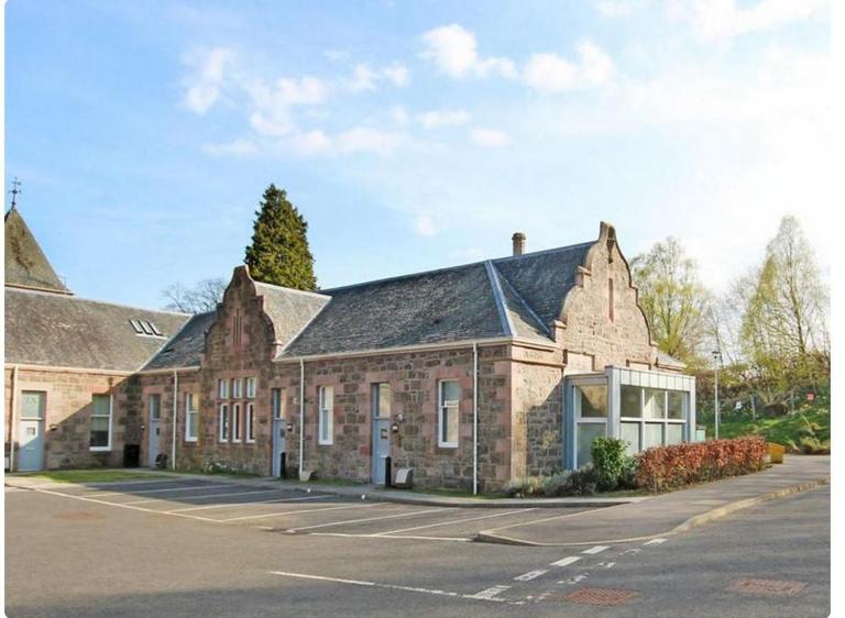Mercury Holiday Homes -1 Bedroom 7 Westercraigs Apartment - Free Parking - B&B Inverness