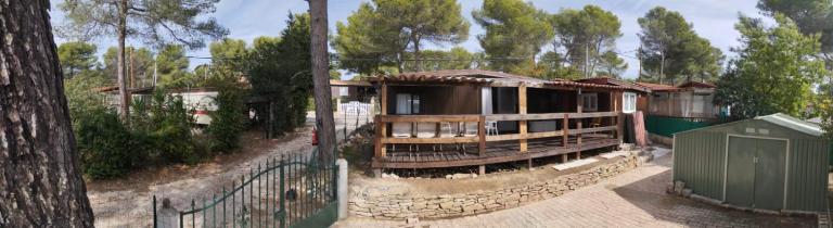 A l'ombre des Pins du Castellet - B&B Le Castellet