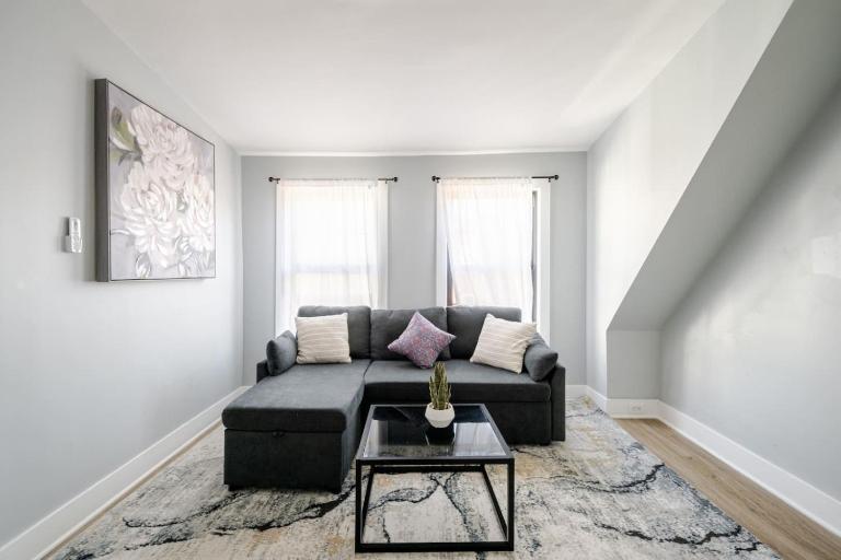 Lrg 2 Bedroom apart in BlackRock - Ferienwohnung Bridgeport