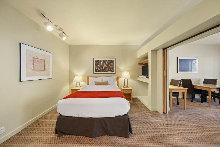 Palisades Tahoe Lodge Rentals Studio #250 - B&B Olympic Valley