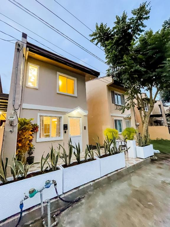 Isha's Place Self Check-In 2BR Netflix WiFi Camella Homes Villakananga - B&B Butuan