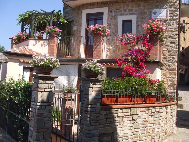 La Casa al Piccolo Borgo - Chambres d'hôtes Vallo della Lucania