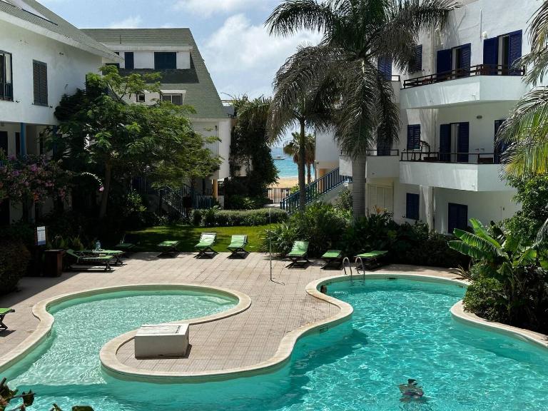 Leme Bedje Two bedroom - By Bobbywashere - B&B Santa Maria