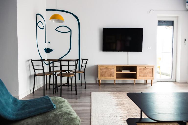 Blue Cozy Apartment - Bed and Breakfast Pristina