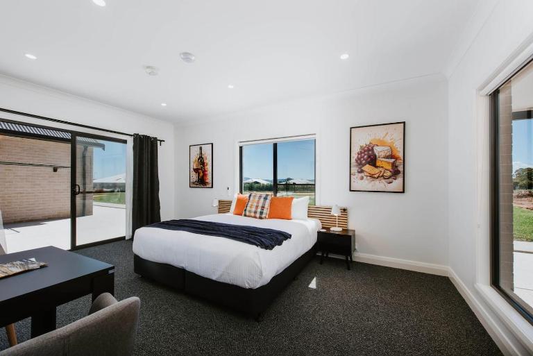 Rosella Suite - An Accessible Couples' Retreat - B&B Mudgee