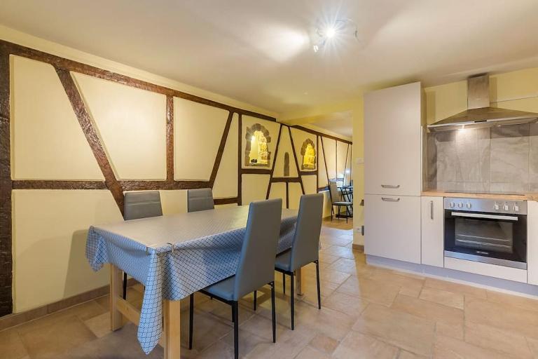 court séjour - B&B Houssen
