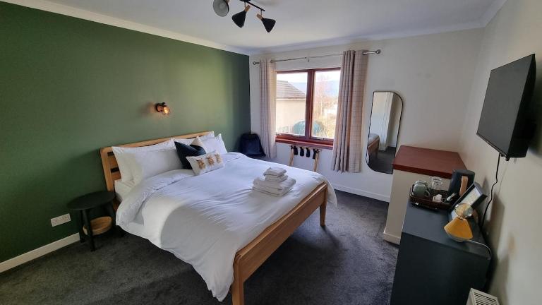 Brae an Fraoch - King Bed, Room 1 - Bed and Breakfast Fort William