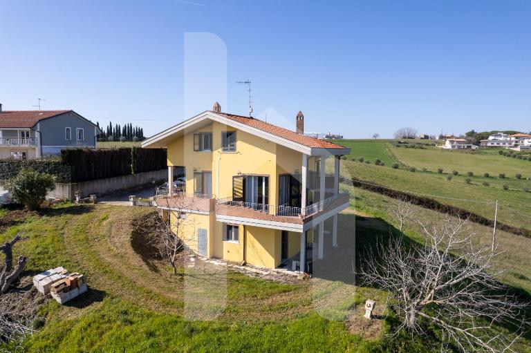 Homiday - Villa Moretti - B&B Colonnella