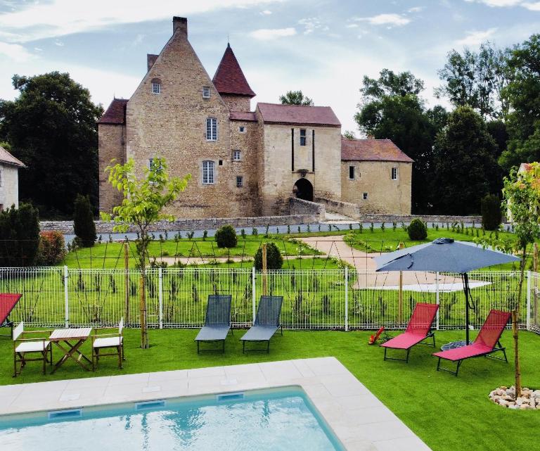 Château de la Mothe de Vicq - Allier, à proximité de Vichy - Chambres d'hôtes Vicq