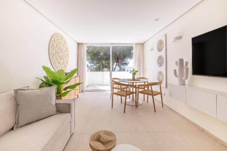 AR4 Cosy, one-bed with sea views - B&B Estepona
