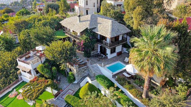 Pelion Luxury Villa Ivy - B&B Áno Vólos