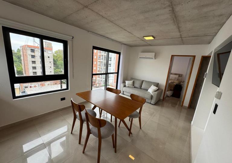 Moderno Depto en el Centro con Balcón y Cochera - B&B Pinamar