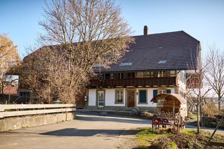 Gruppenunterkunft mit Billardtisch und Lamatrekking - B&B Meikirch