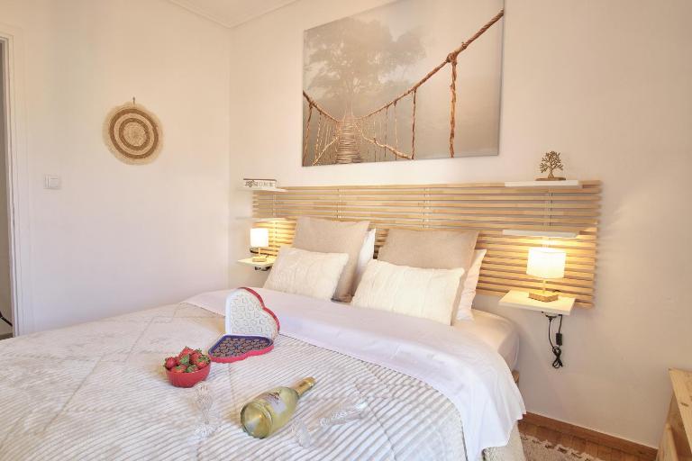 ConEviKa - B&B Atenas