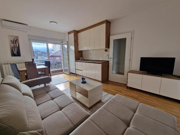 City Centar Nest- Apartman na dan u centru Novog Pazara - Ferienwohnung Novi Pazar
