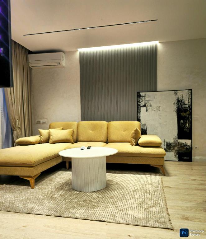 Center Apartment Easy_Luxury - B&B Tirana