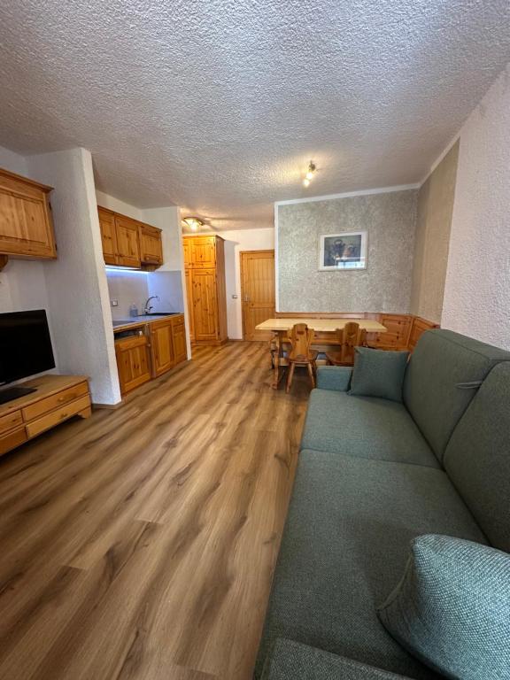Effealatapartments - Il Nido della Val di Sole - Chambres d'hôtes Malè