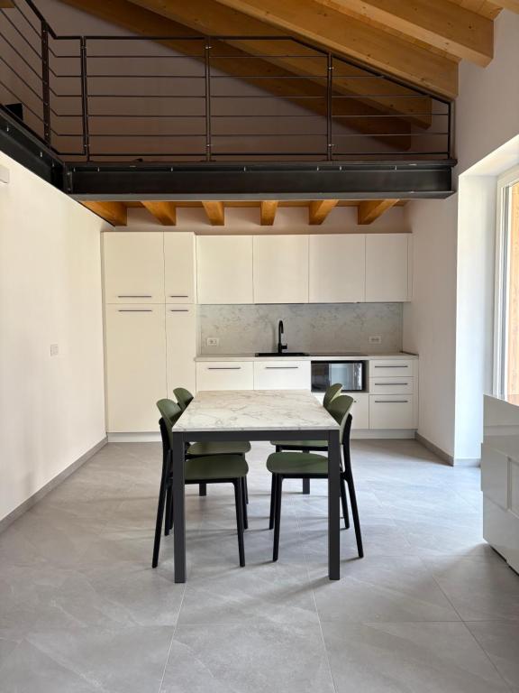 Ca Vecchia Pensione - B&B Locca