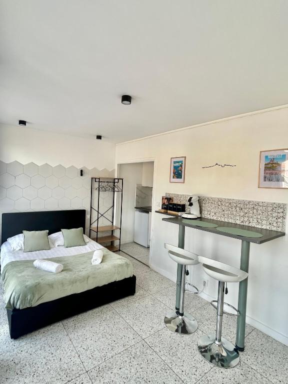 Studio devant la gare Saint-Charles - Chambres d'hôtes Marseille
