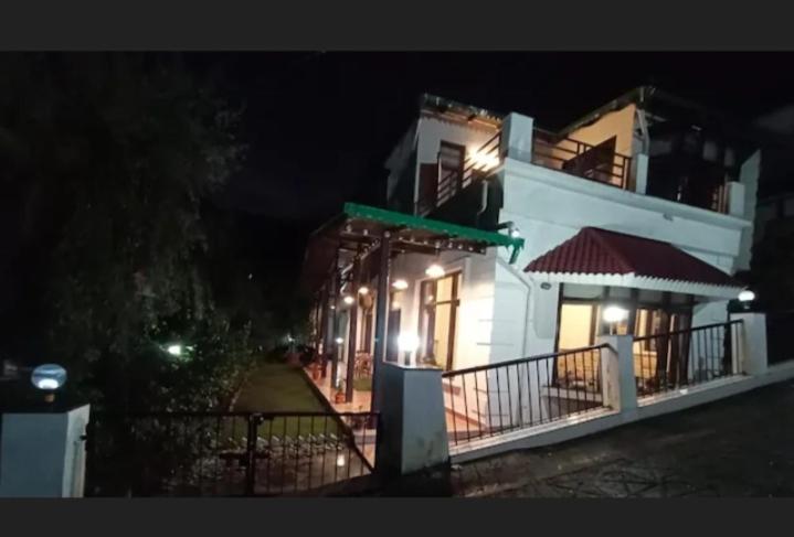 Nainital Cotteges - Bed and Breakfast Rāmgarh