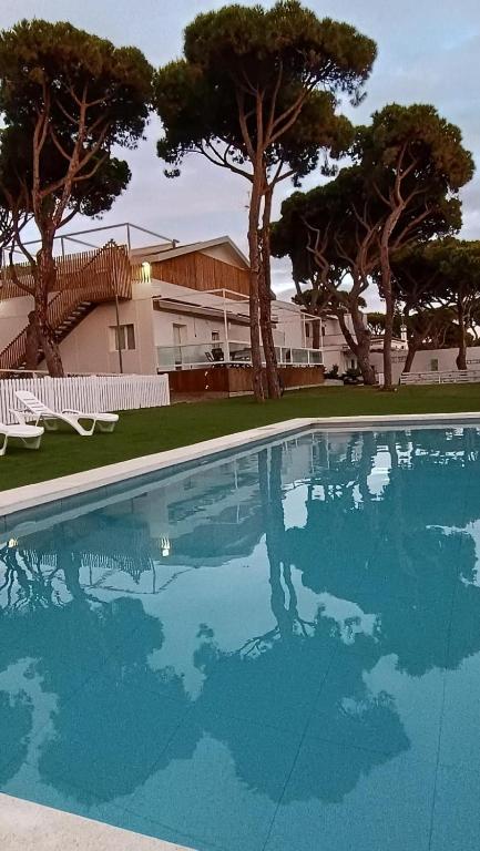 Apartamento Mistral 5, con piscina y parking. - B&B Chiclana