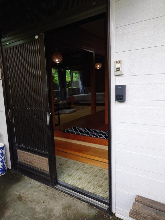 泉崎荘 - B&B Naha