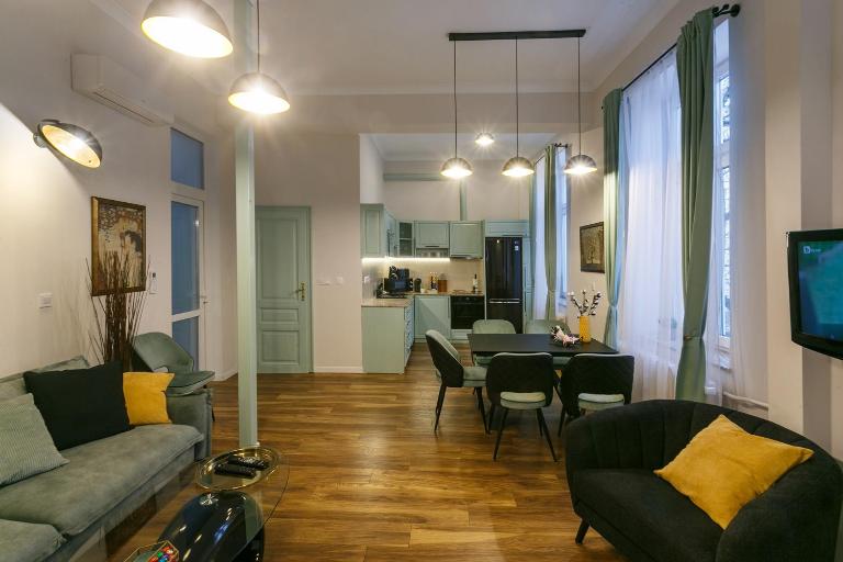Klimt's Puzzle Suite - B&B Sofia
