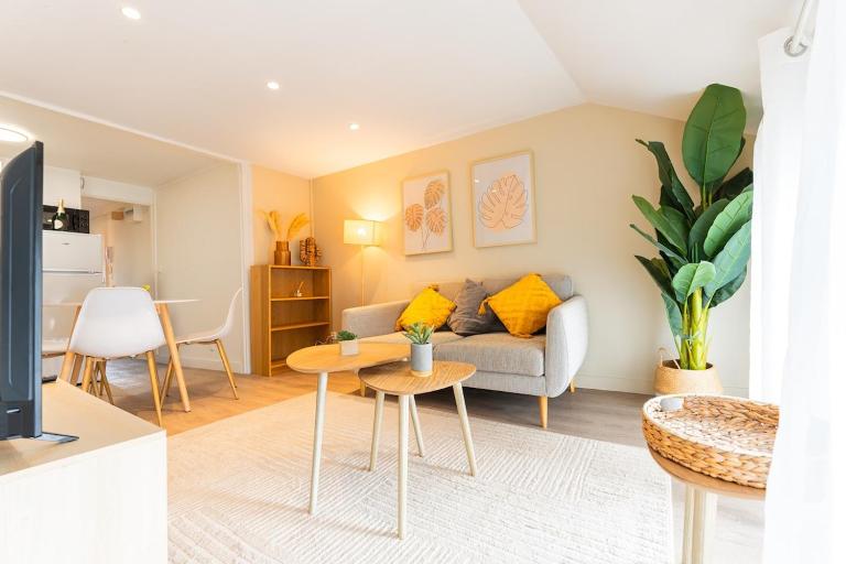Duplex Confortable en Centre avec 2 Chambres - Bed and Breakfast Châlons-en-Champagne