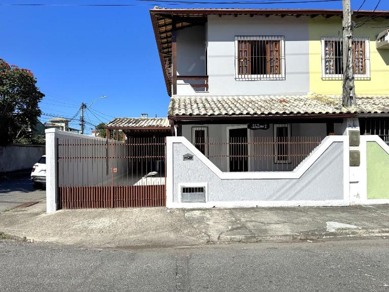 Duplex lindo a 200m da praia | ROTO162 - B&B Rio das Ostras