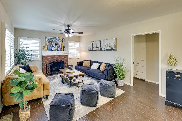 4 Mi to Dtwn: Riverside Gem w/ Pool & Game Room - B&B Riverside
