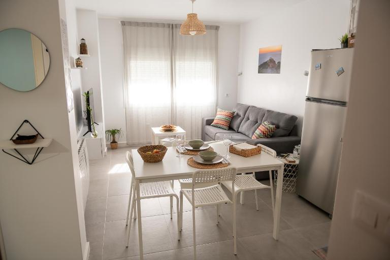 O Tranvía - Apartamento acogedor cerca del puerto en Finisterre - B&B Fisterra