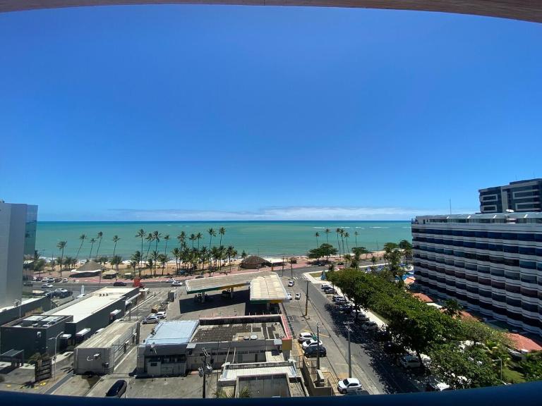 Studio Beira Mar Piscina Cobertura Localização perfeita Jatiúca - B&B Maceió