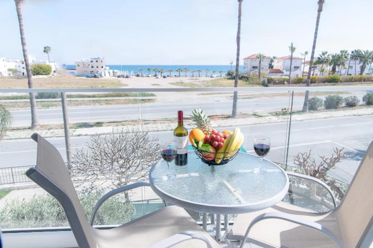 Themis Beach Apartments - B&B Larnaka