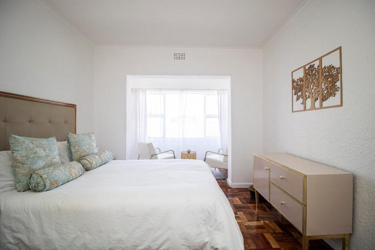 Mountain View Coastal Retreat - Bed and Breakfast Strand