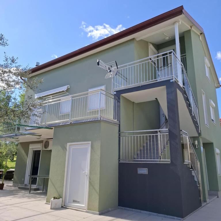 Apartments Oliva - Maslina - Ferienwohnung Bilice