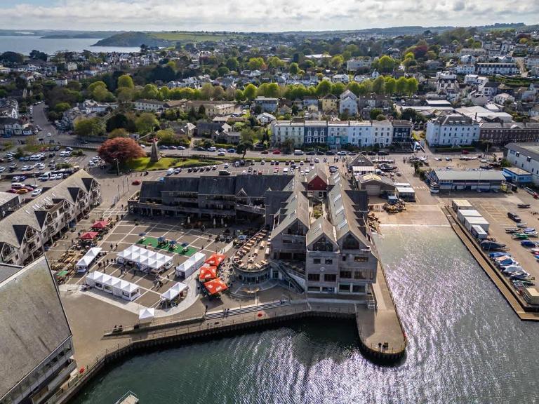 Halyard Sound - B&B Falmouth