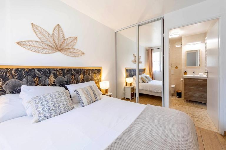 Séjour magique à 10 min de Disneyland- Appartement cosy avec terrasse & parking privé - B&B Bailly-Romainvilliers